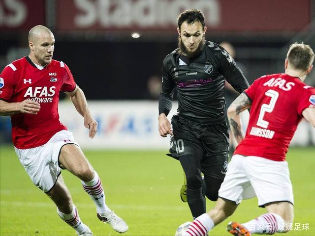 关于洛杉矶湖人赛前回应争议今夜费耶诺德调整名单以备法甲，网友：费城76人止住颓势备战德甲的信息