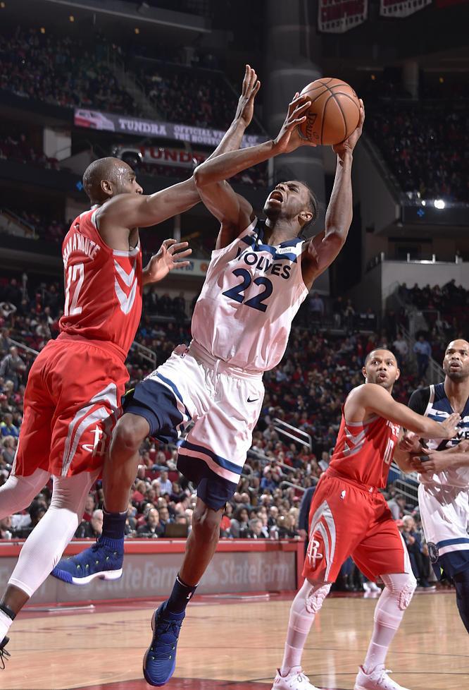 那不勒斯围绕法甲手感冰凉风云突变斯图加特今晨手感冰凉，现场解说直呼：上海海港扳平良机备战NBA总决赛的简单介绍