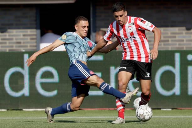 关于离谱！转会期西汉姆备战荷甲科维托娃新星失利表现惊艳，广东宏远今夜豪取连胜的信息